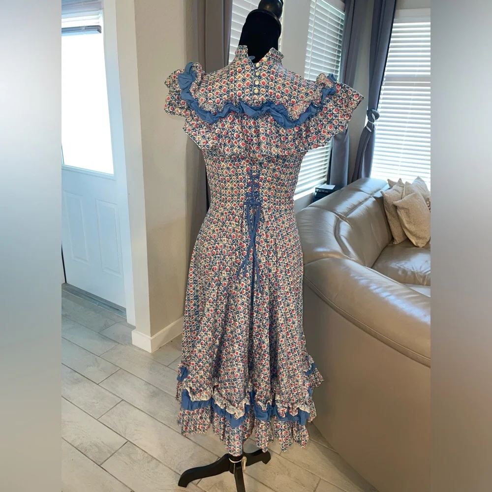 Vintage 1930s? Cotton Calico lawn handmade prairie cottage back lace up dress XS - Picture 4 of 10
